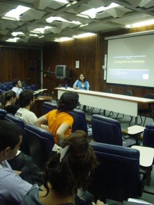 Apresentação de Carmem Marques Rodrigues, sobre cartografia do Distrito Diamantino